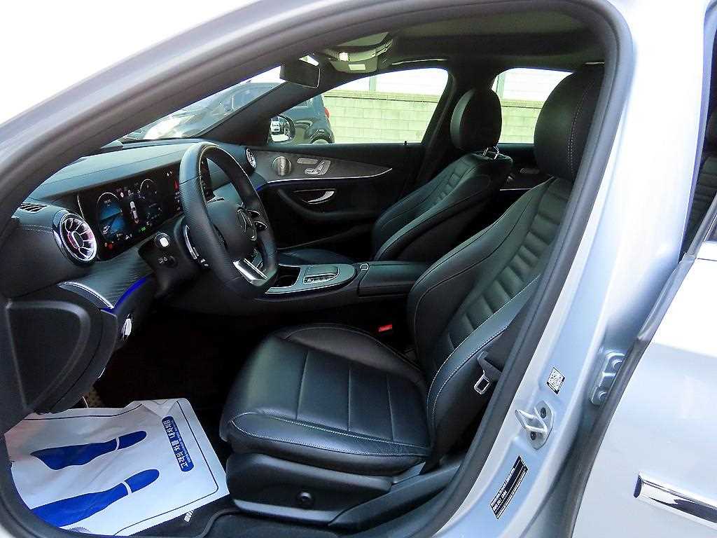 Mercedes Benz E class - Vista 5