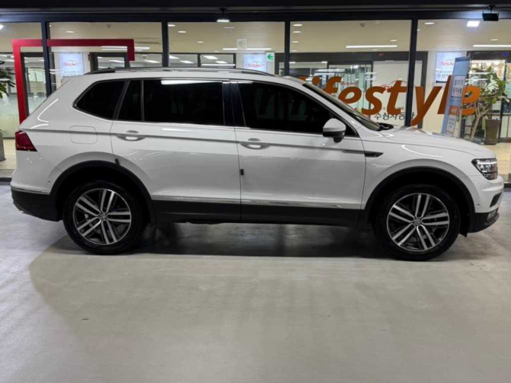 Volkswagen Tiguan - Vista 3