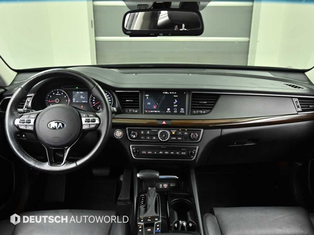 KIA K7 - Vista 8