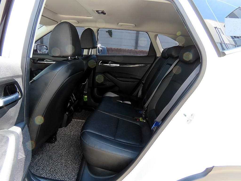 KIA Seltos - Vista 6