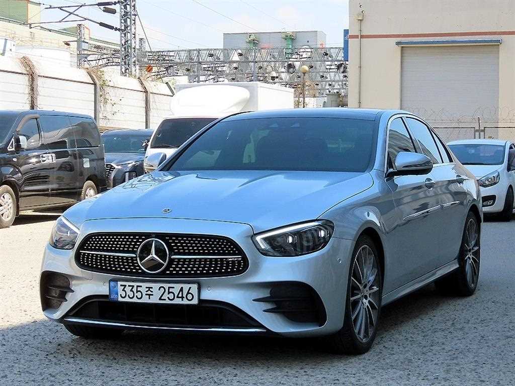 Mercedes Benz E class - Vista 2