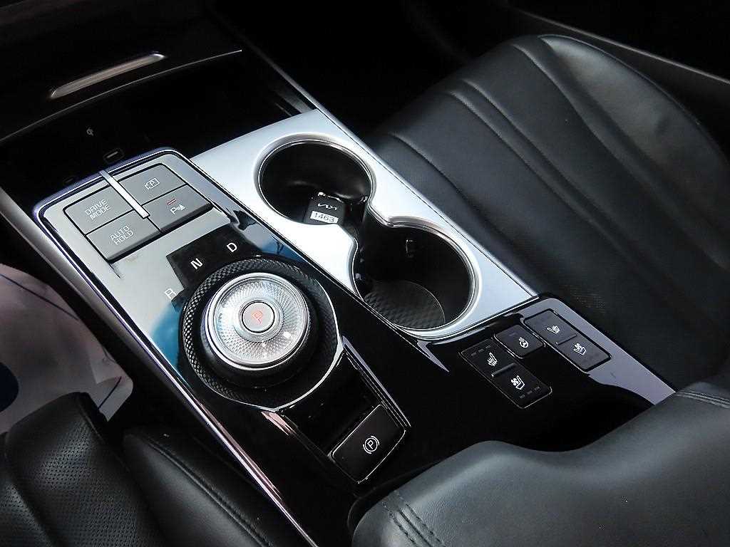KIA K8 - Vista 10