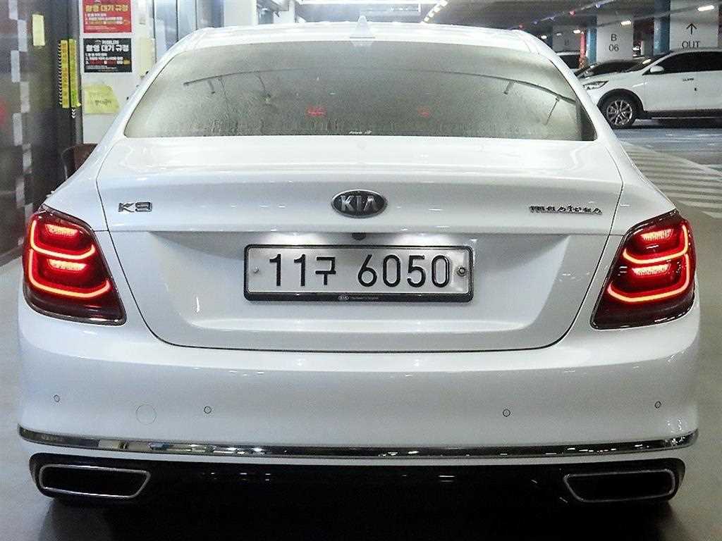 KIA K9 - Vista 5