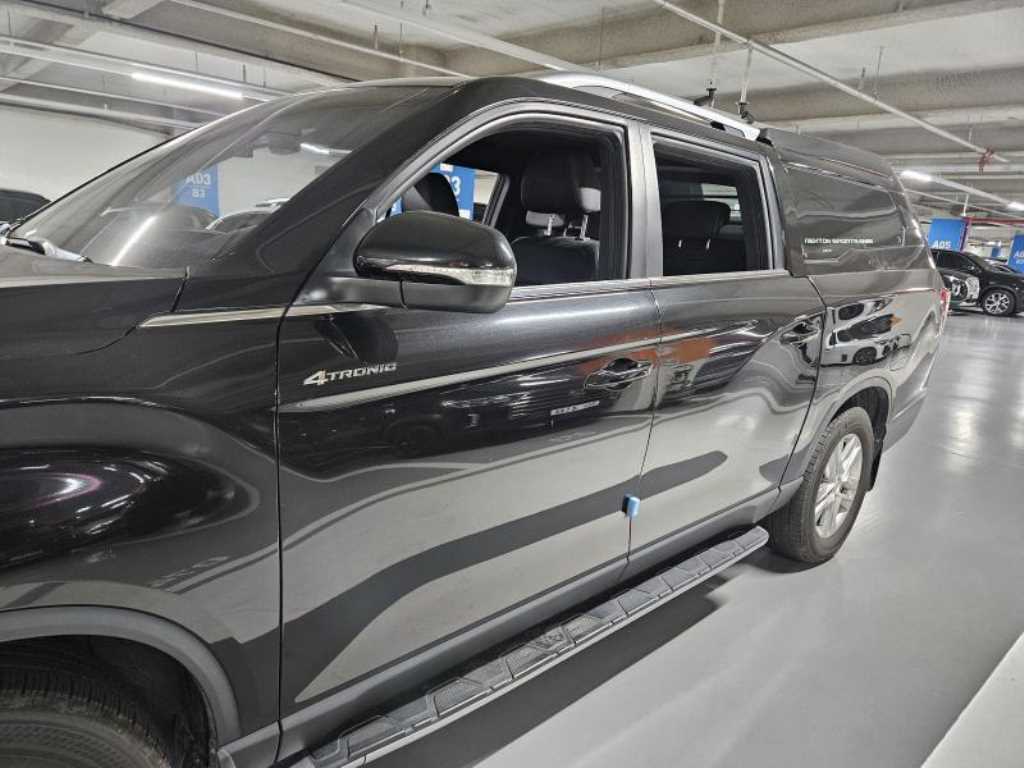 Ssangyong Rexton - Vista 3
