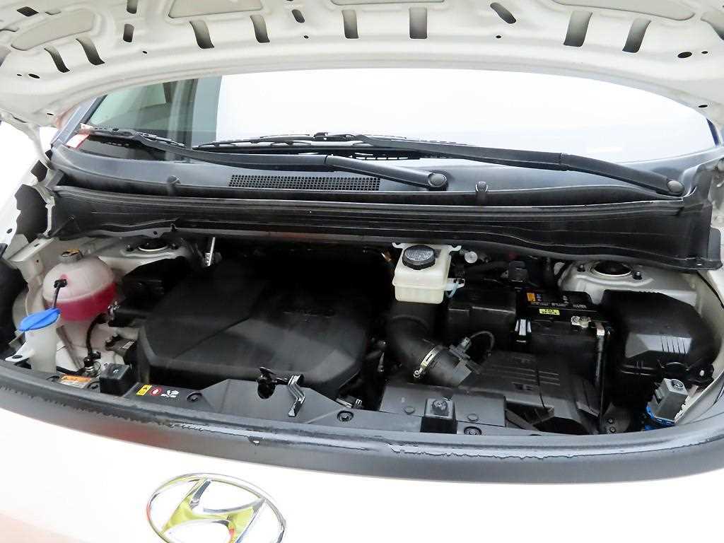 HYUNDAI Staria 2022 Blanco - Importación desde Corea - HF Imports Iquique - Foto 16