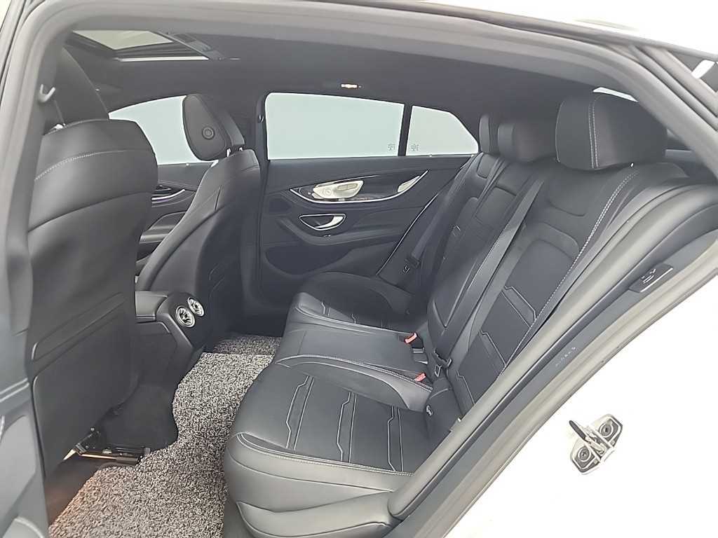Mercedes Benz AMG GT - Vista 12