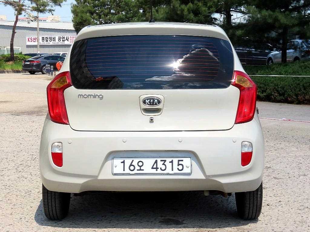 KIA Morning - Vista 4