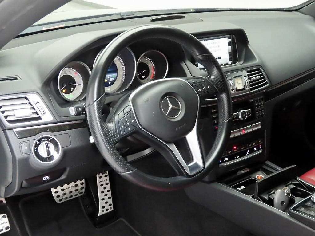 Mercedes Benz E class - Vista 7