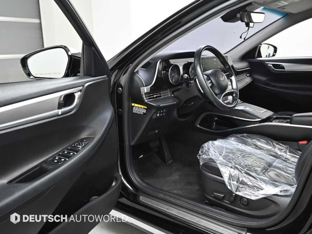 HYUNDAI Grandeur - Vista 11