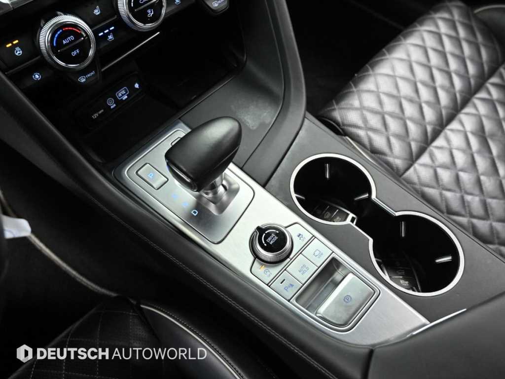 Genesis G70 - Vista 9