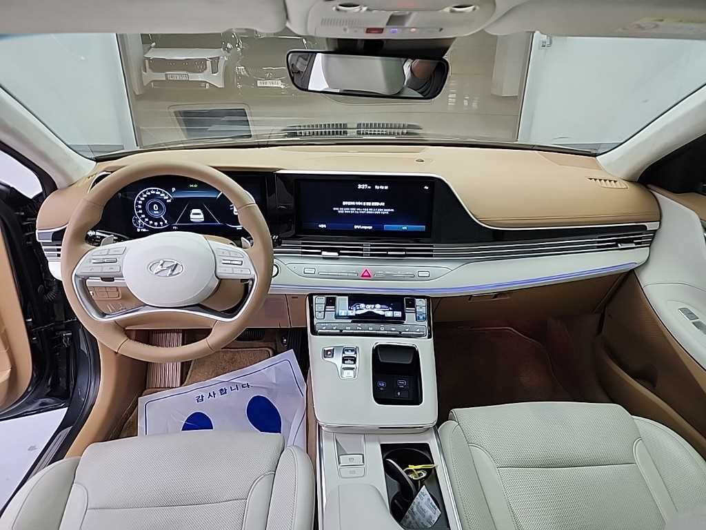 HYUNDAI Grandeur - Vista 7