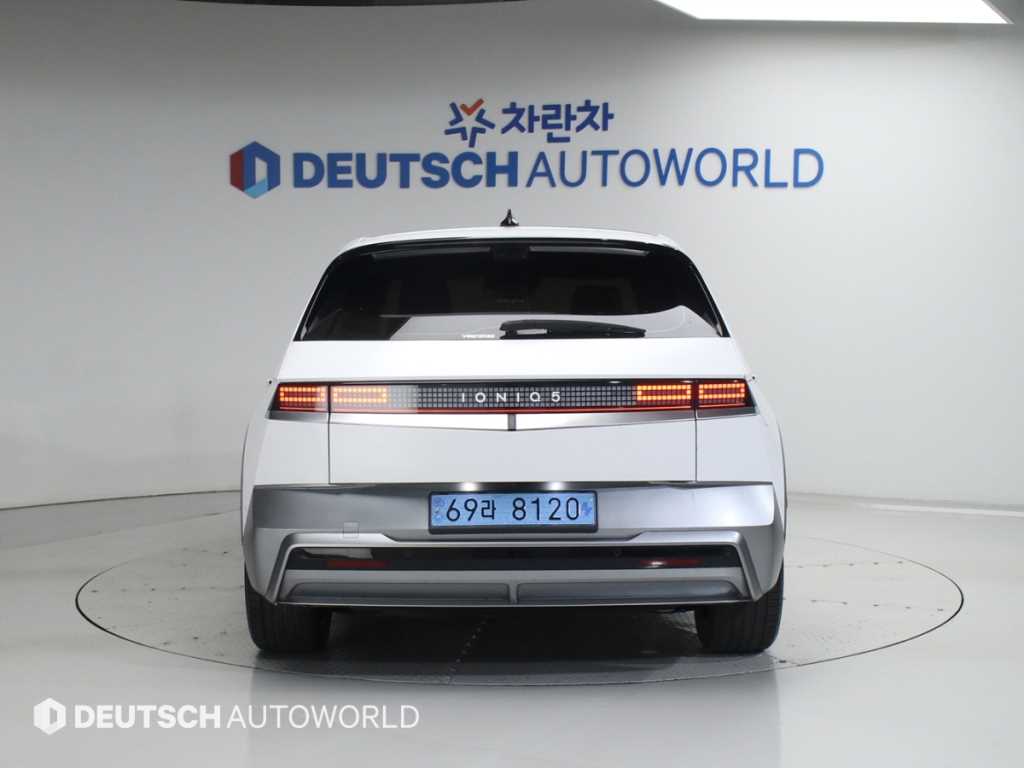 HYUNDAI Ioniq 5 - Vista 4