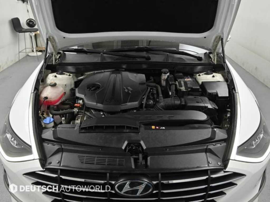 HYUNDAI Sonata - Vista 6