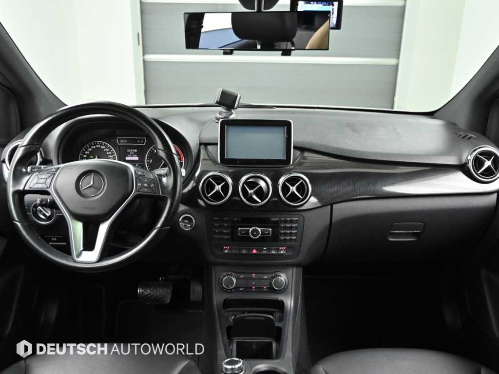 Mercedes Benz B Class (MY B) - Vista 7
