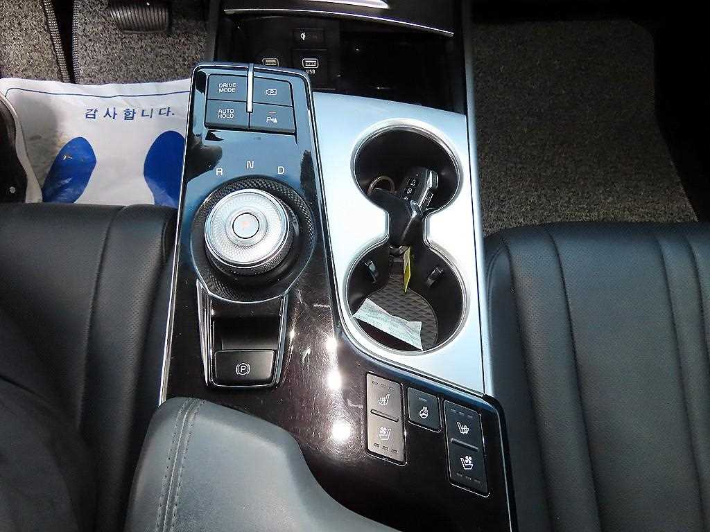 KIA K8 - Vista 11