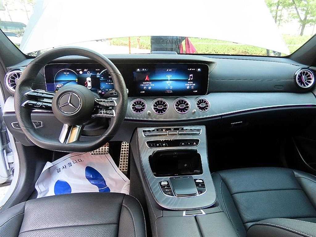 Mercedes Benz E class - Vista 7