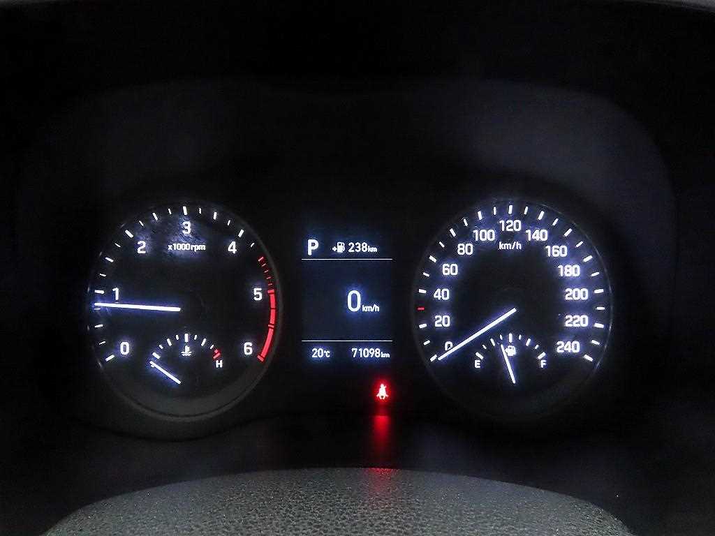 HYUNDAI Tucson - Vista 6