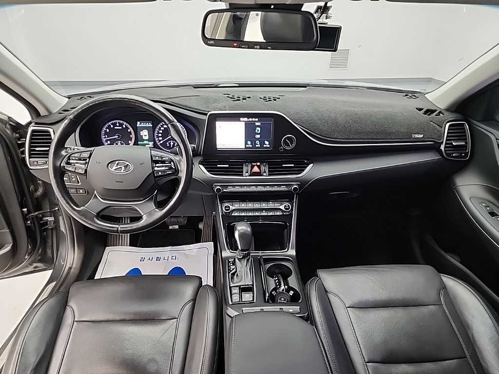 HYUNDAI Grandeur - Vista 8