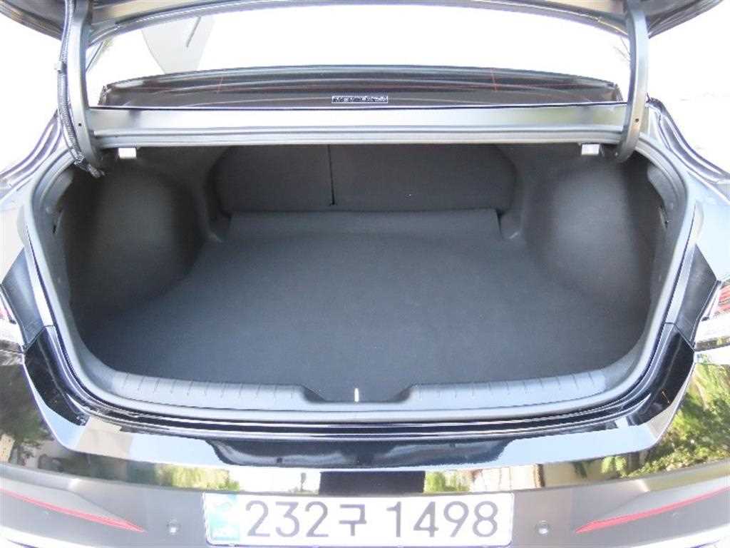 HYUNDAI Avante 2026 Negro - Importación desde Corea - HF Imports Iquique - Foto 18
