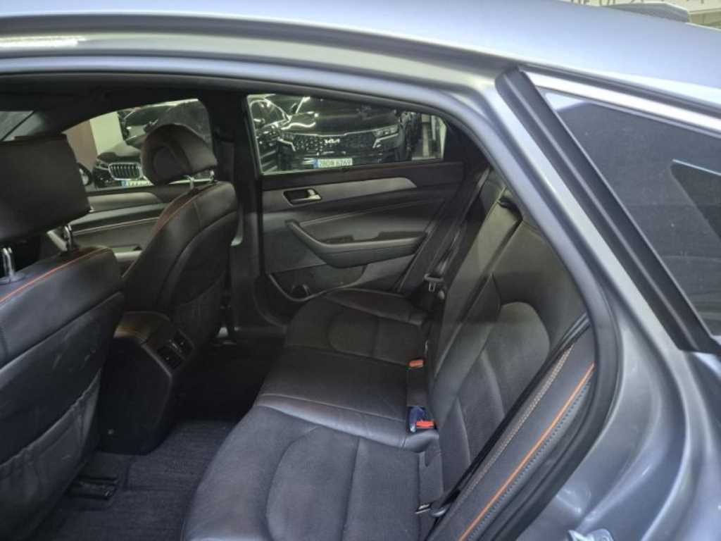 HYUNDAI Sonata - Vista 7