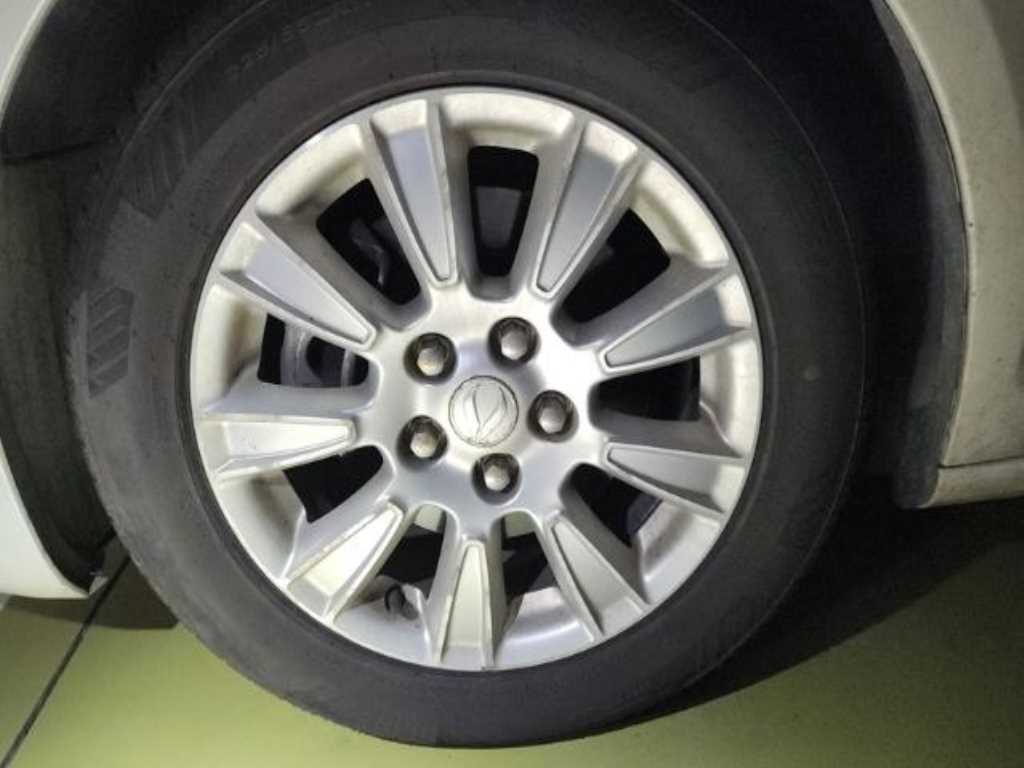 DAEWOO Alpheon - Vista 5