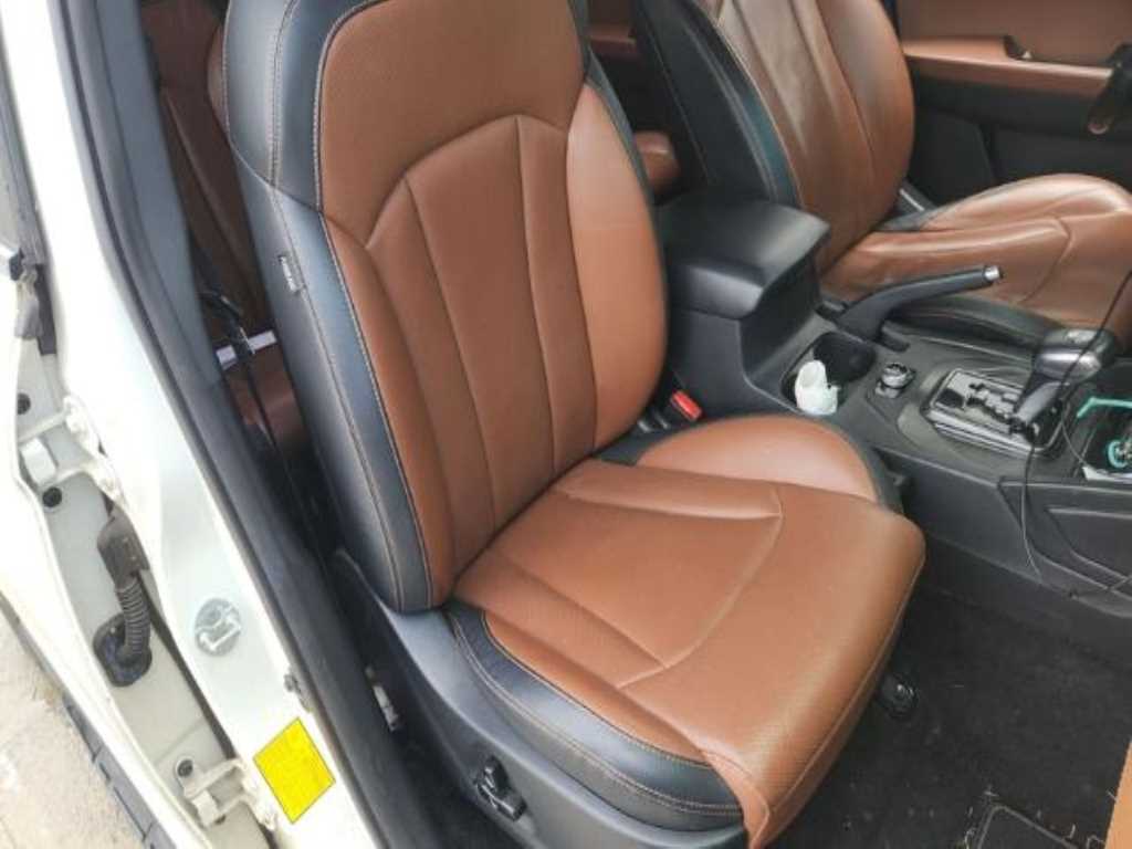 Ssangyong Rexton - Vista 6