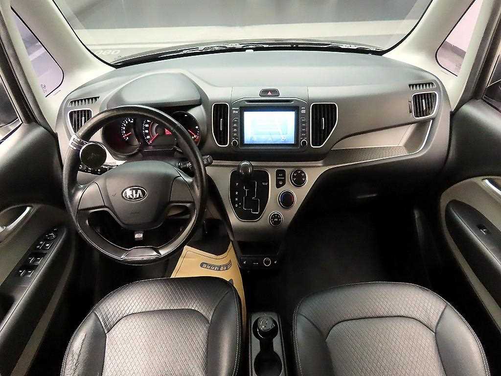 KIA Ray - Vista 8