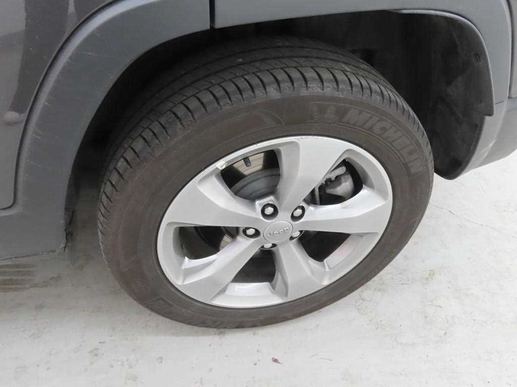 Jeep Cherokee 2022 Gris - Importación desde Corea - HF Imports Iquique - Foto 18