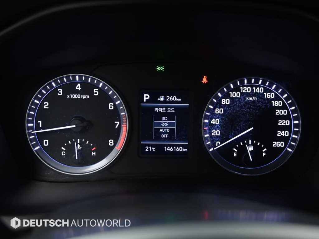 HYUNDAI Sonata - Vista 8
