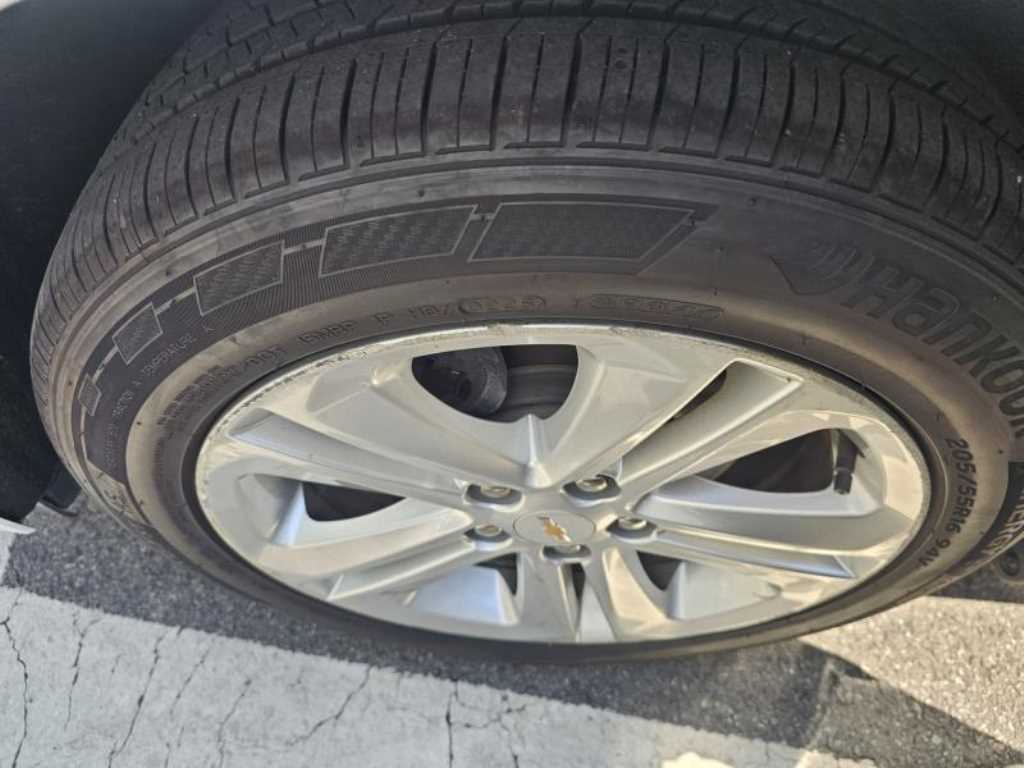 Chevrolet Cruise - Vista 8