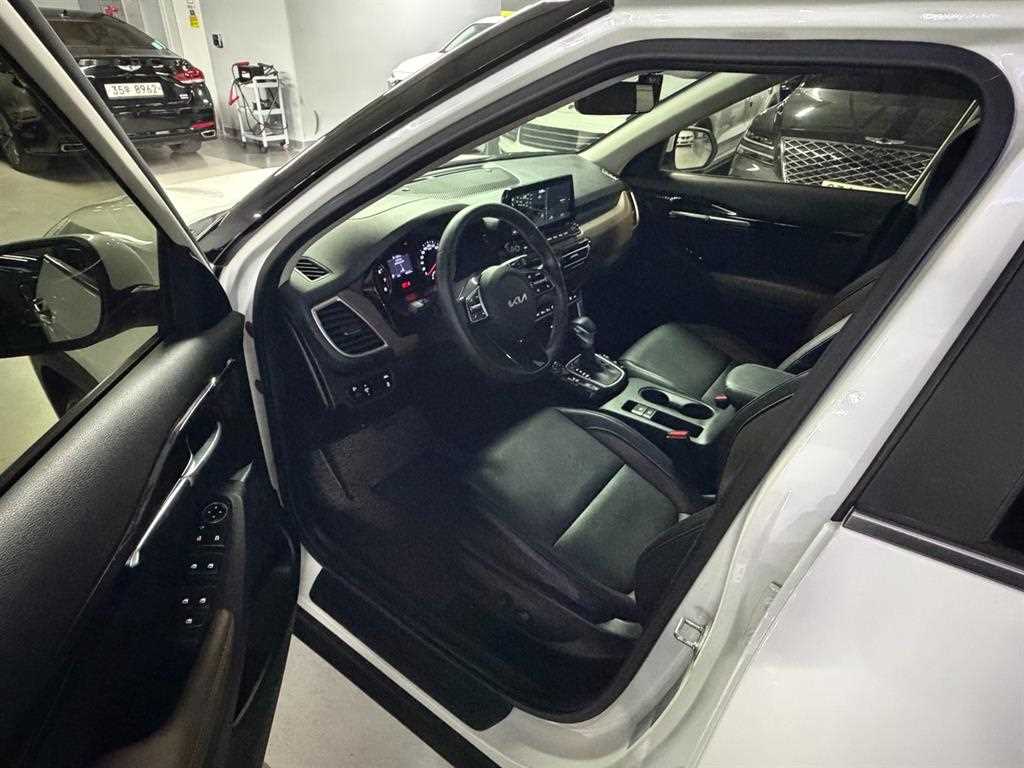 KIA Seltos - Vista 5