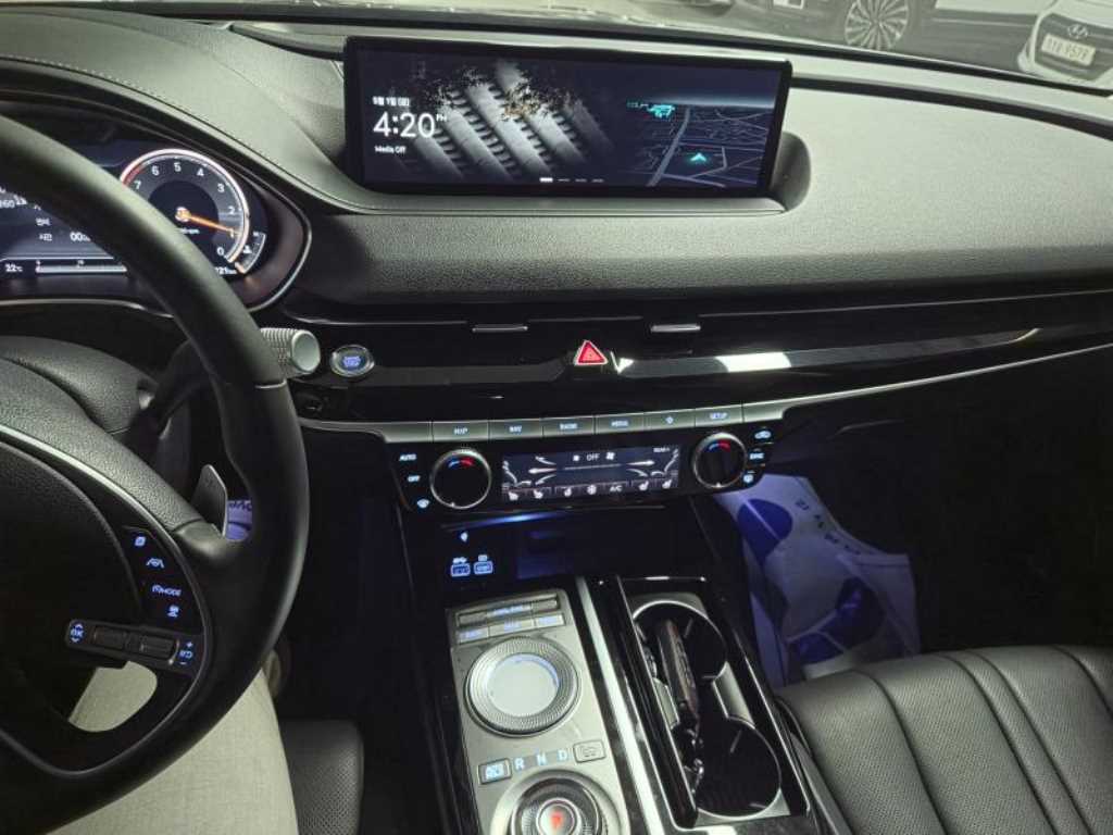 Genesis G80 - Vista 12