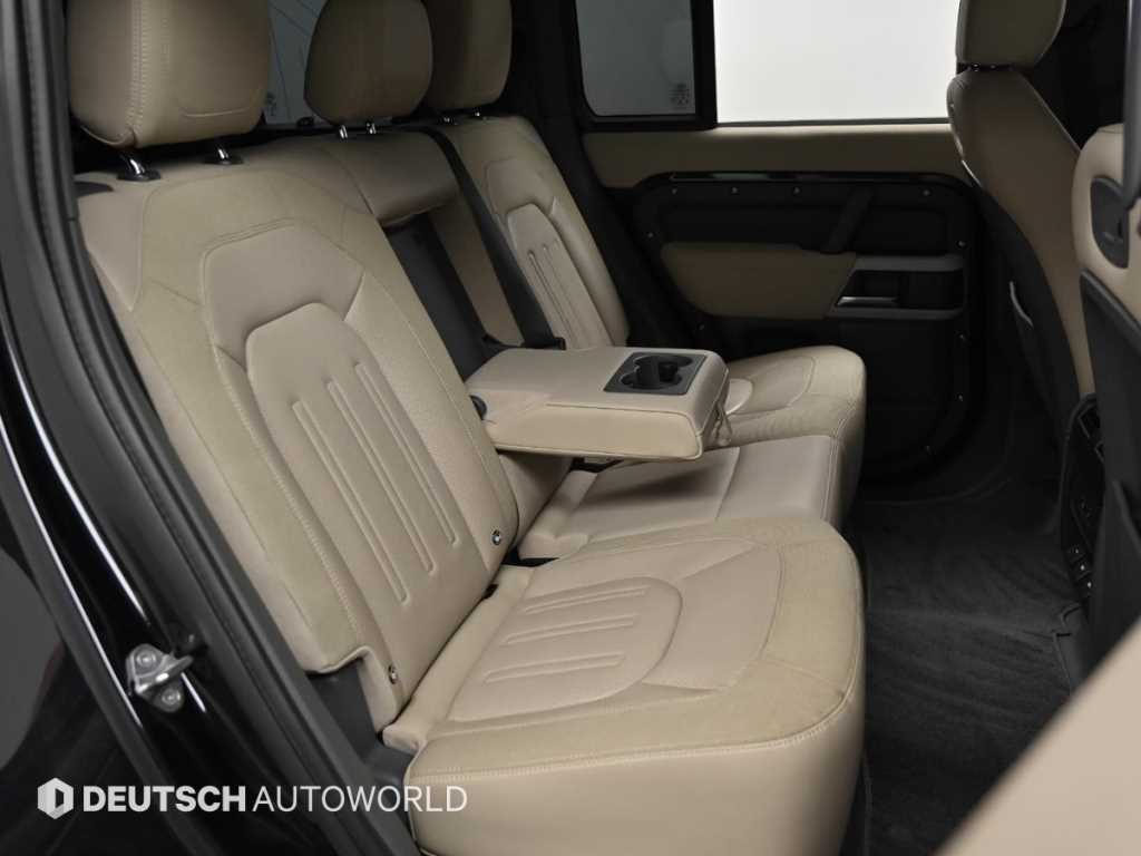 Land Rover Defender - Vista 12