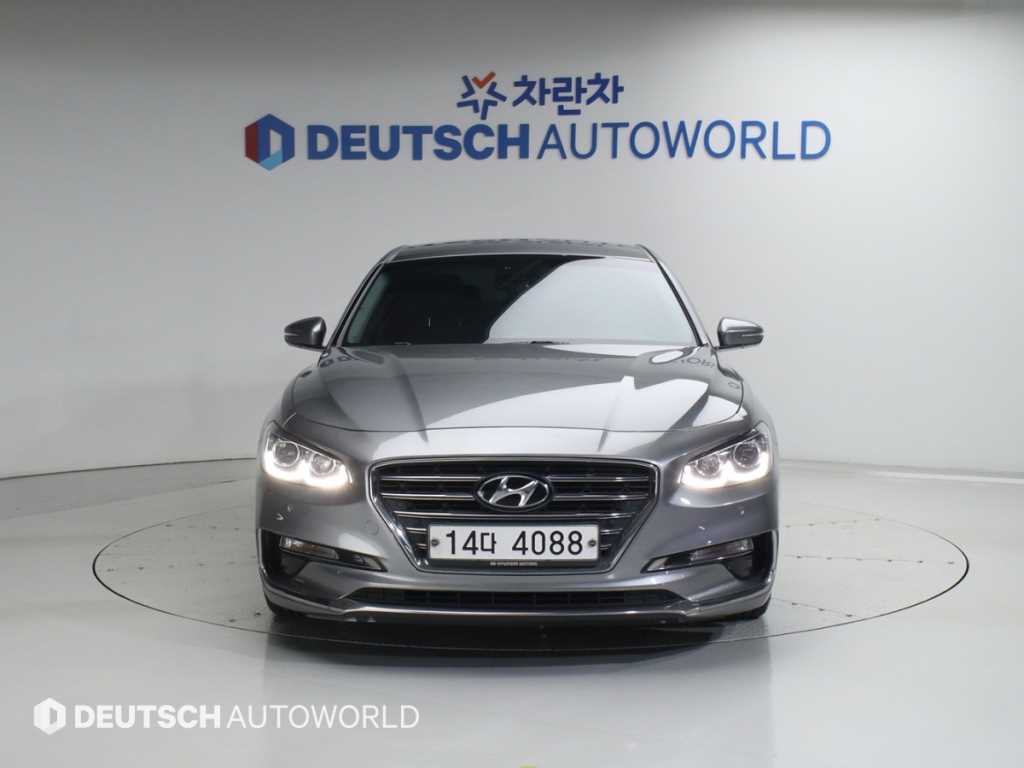 HYUNDAI Grandeur - Vista 3