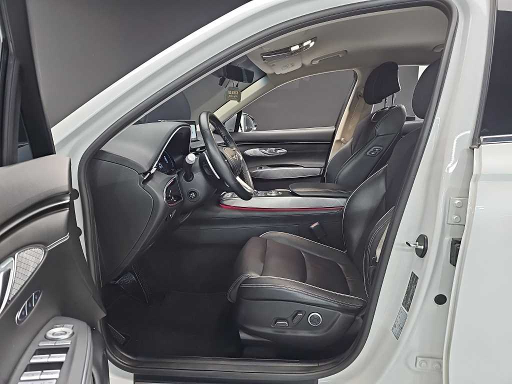 Genesis GV70 - Vista 11