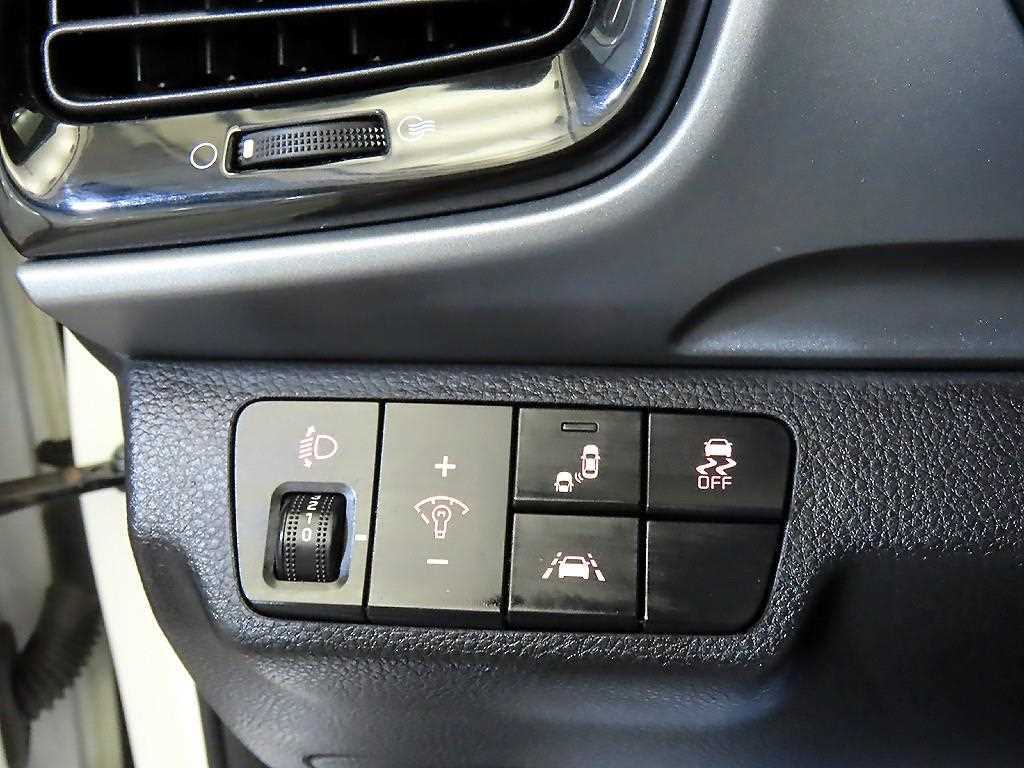 KIA Stonic 2020 Blanco - Importación desde Corea - HF Imports Iquique - Foto 17