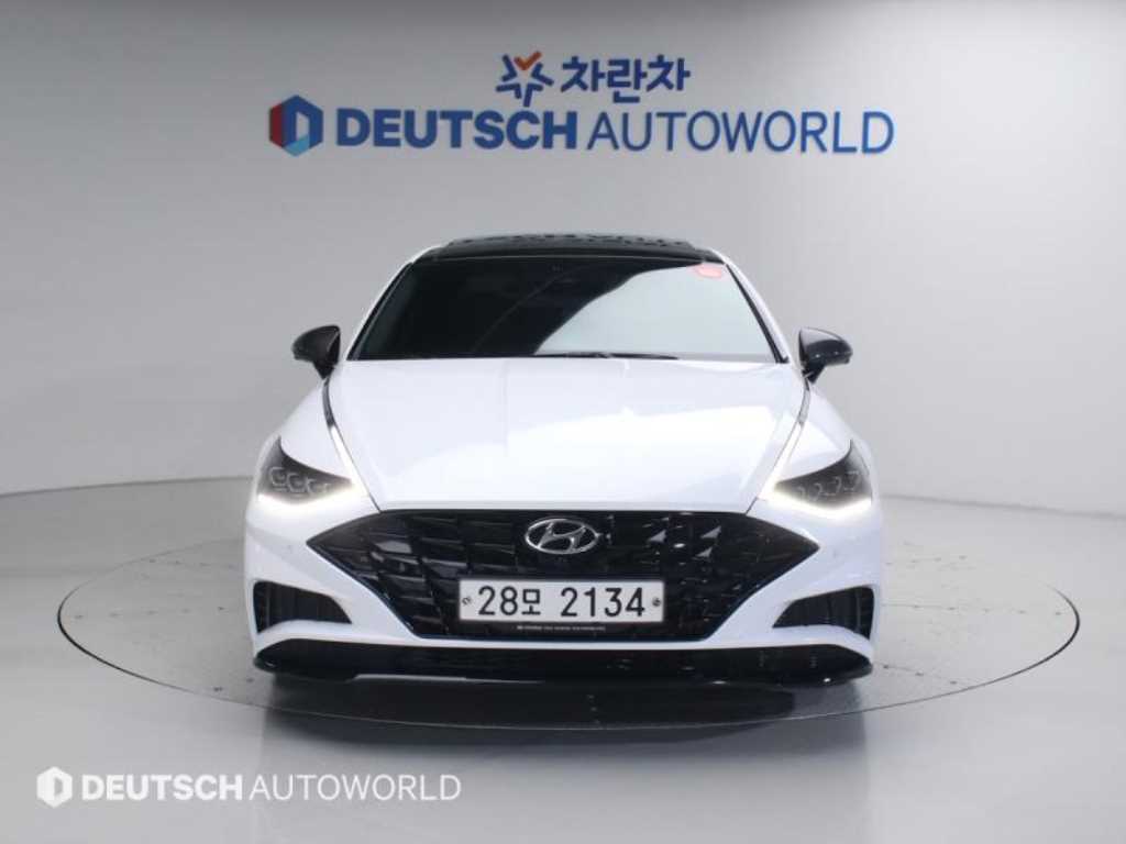 HYUNDAI Sonata - Vista 3