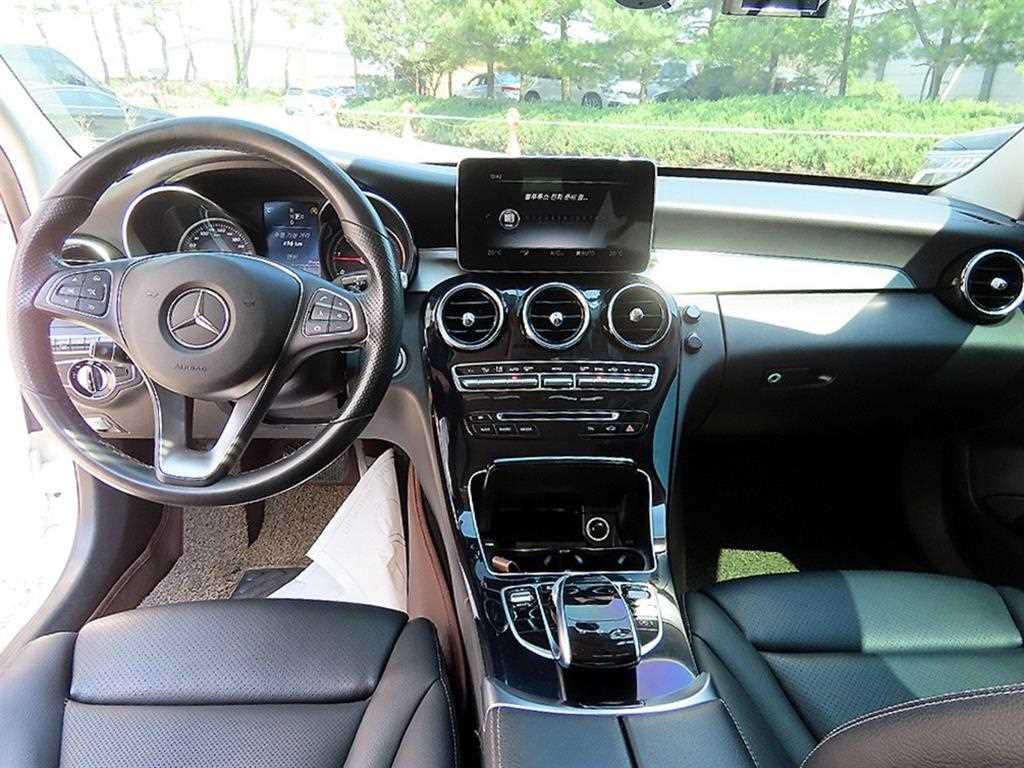 Mercedes Benz C Class - Vista 7