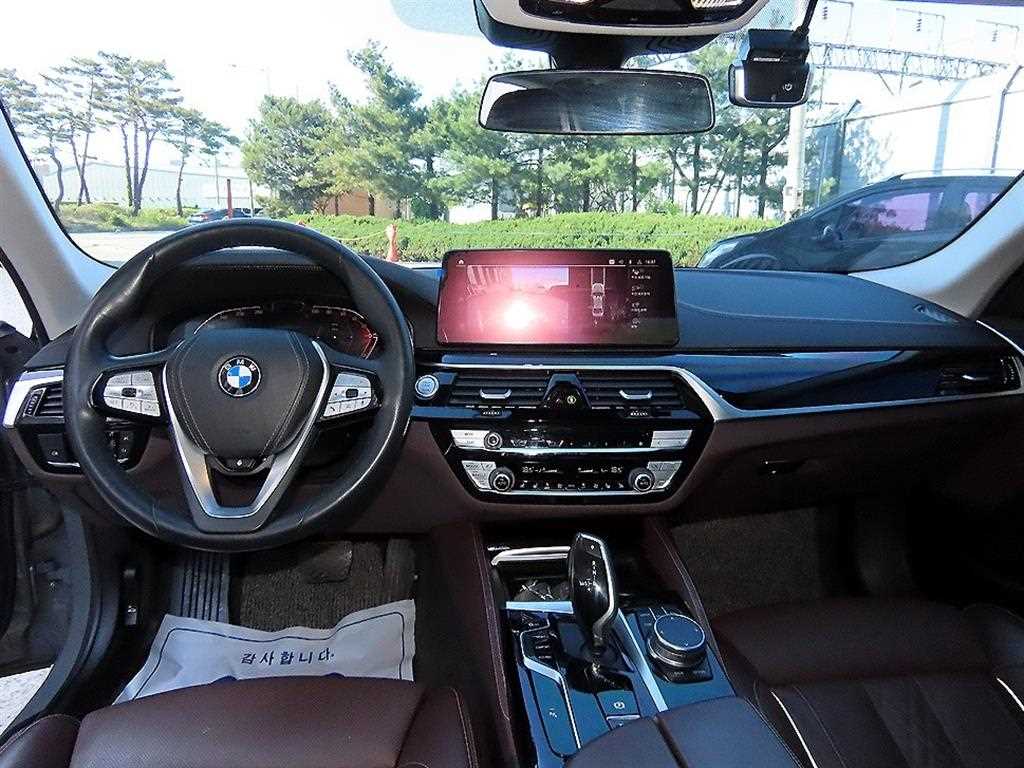 BMW 5 Series - Vista 7