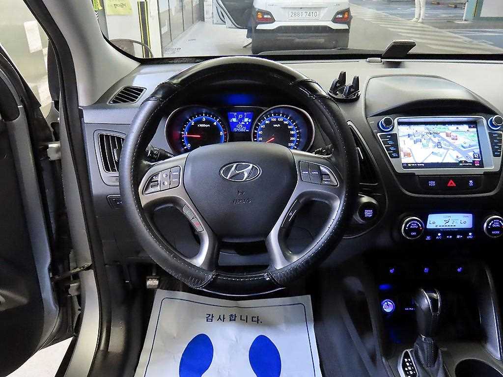 HYUNDAI Tucson - Vista 8
