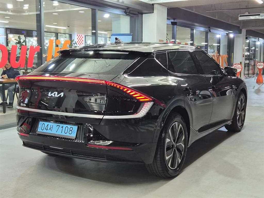 KIA EV6 - Vista 4