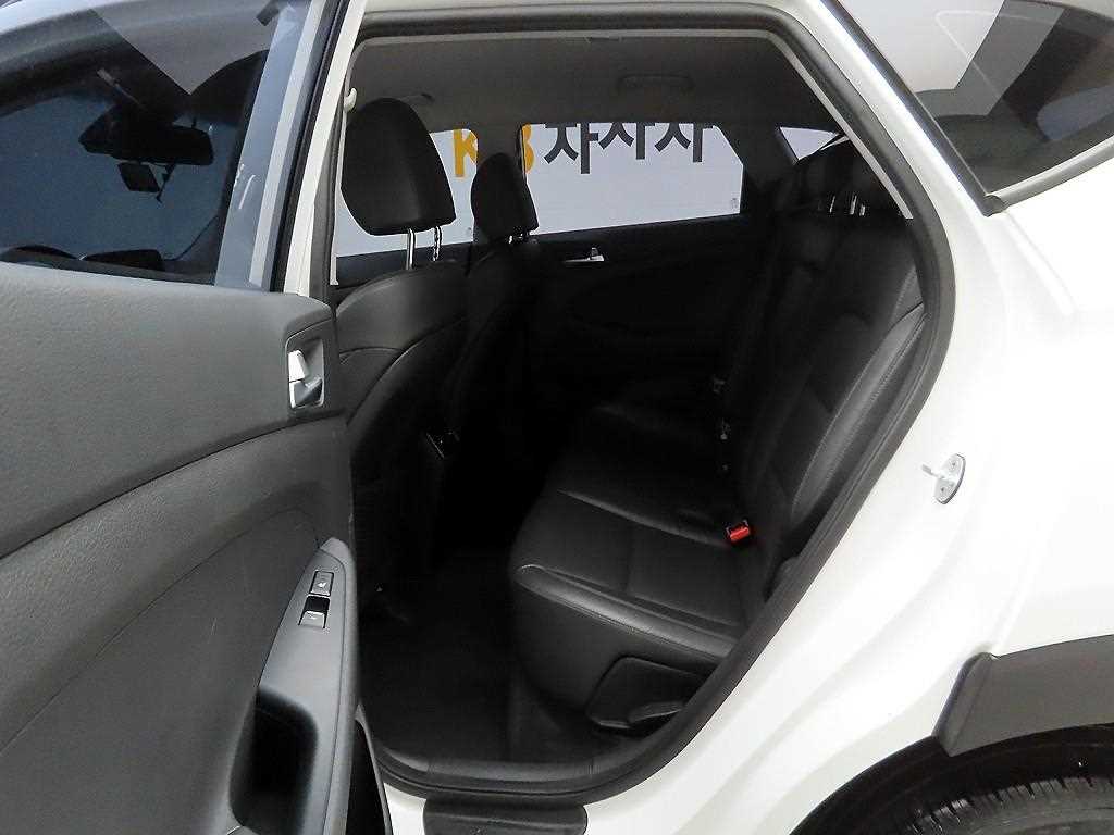 HYUNDAI Tucson 2019 Blanco - Importación desde Corea - HF Imports Iquique - Foto 14
