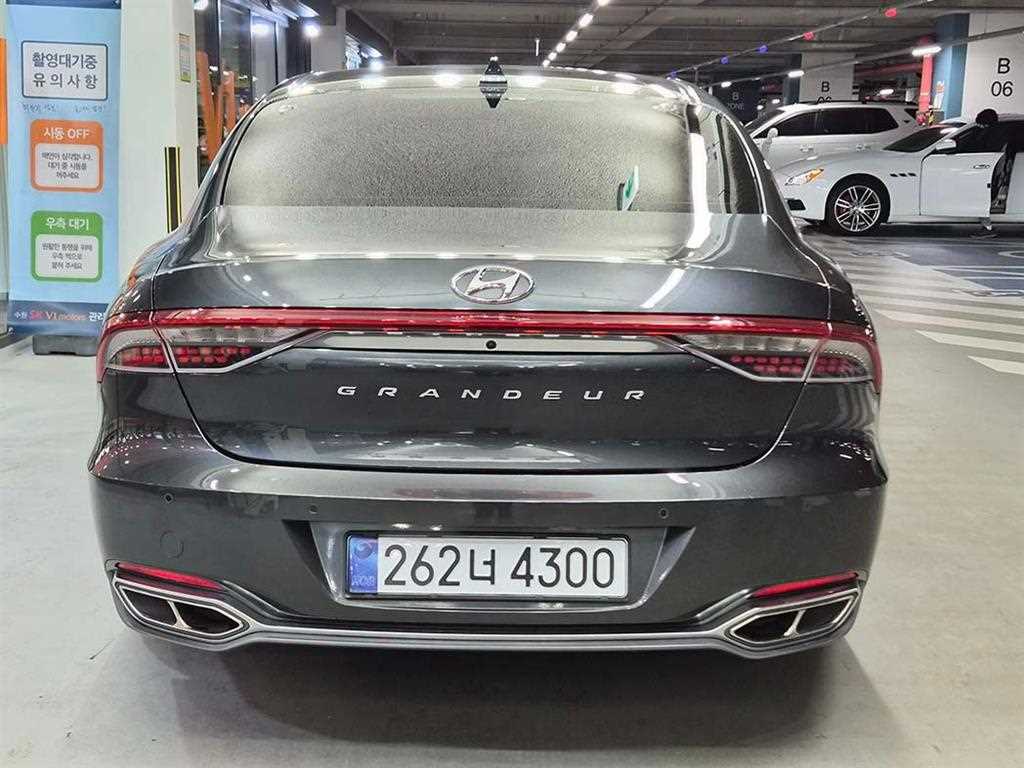 HYUNDAI Grandeur - Vista 5