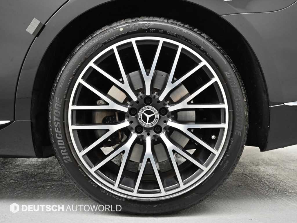 Mercedes Benz S Class - Vista 5