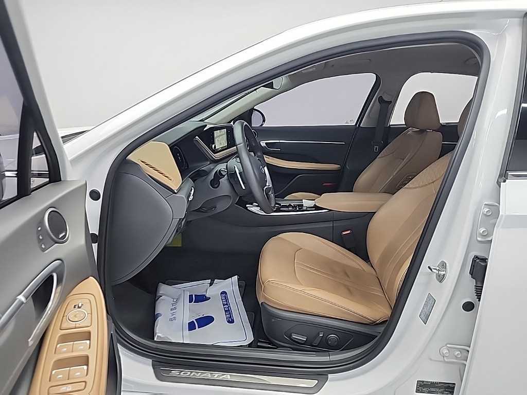 HYUNDAI Sonata - Vista 11