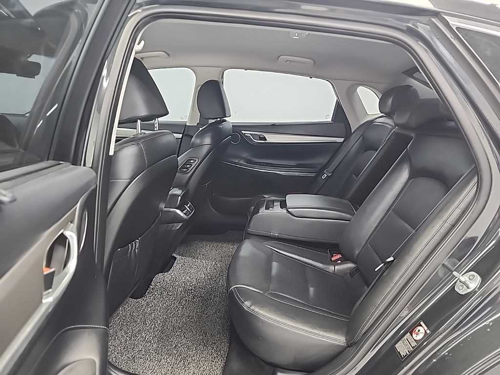 HYUNDAI Grandeur - Vista 12