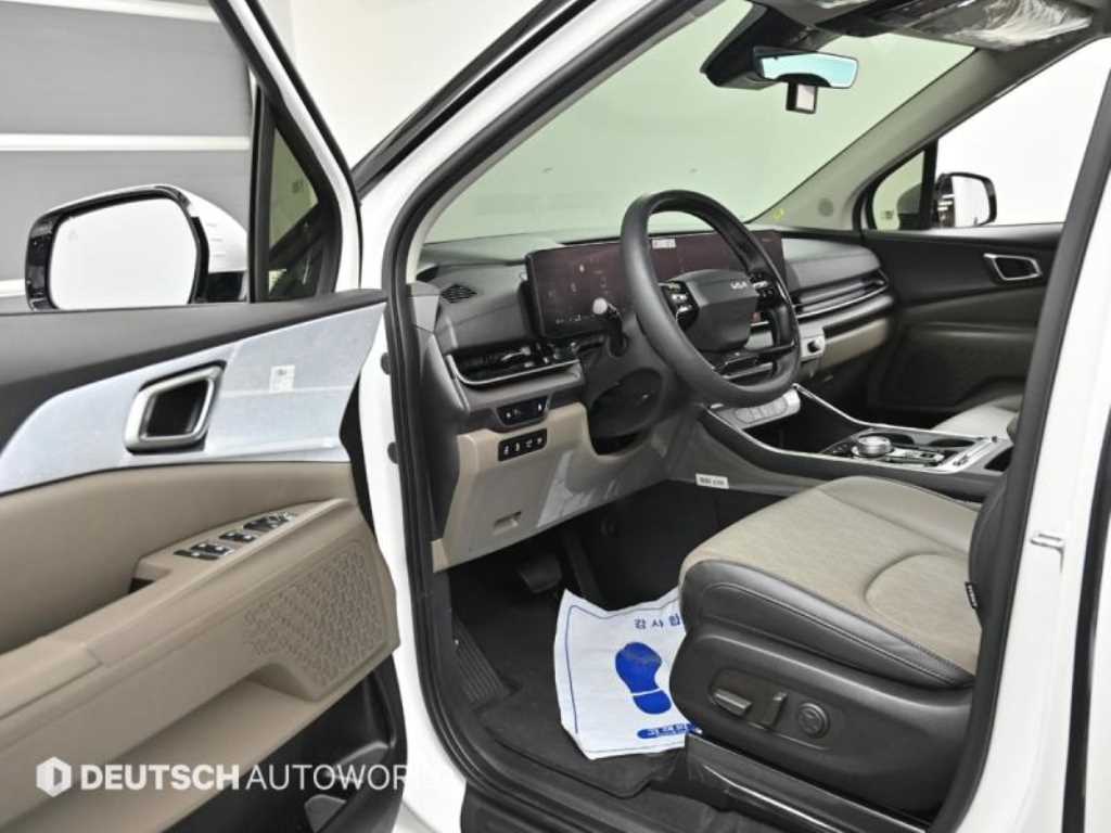 KIA Carnival - Vista 11