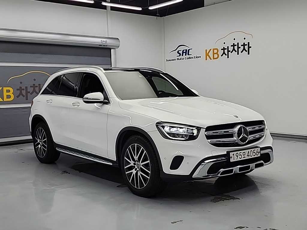 Mercedes Benz GLC Class - Vista 4