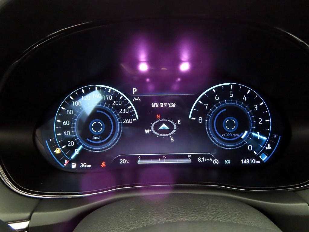 Genesis GV70 - Vista 5