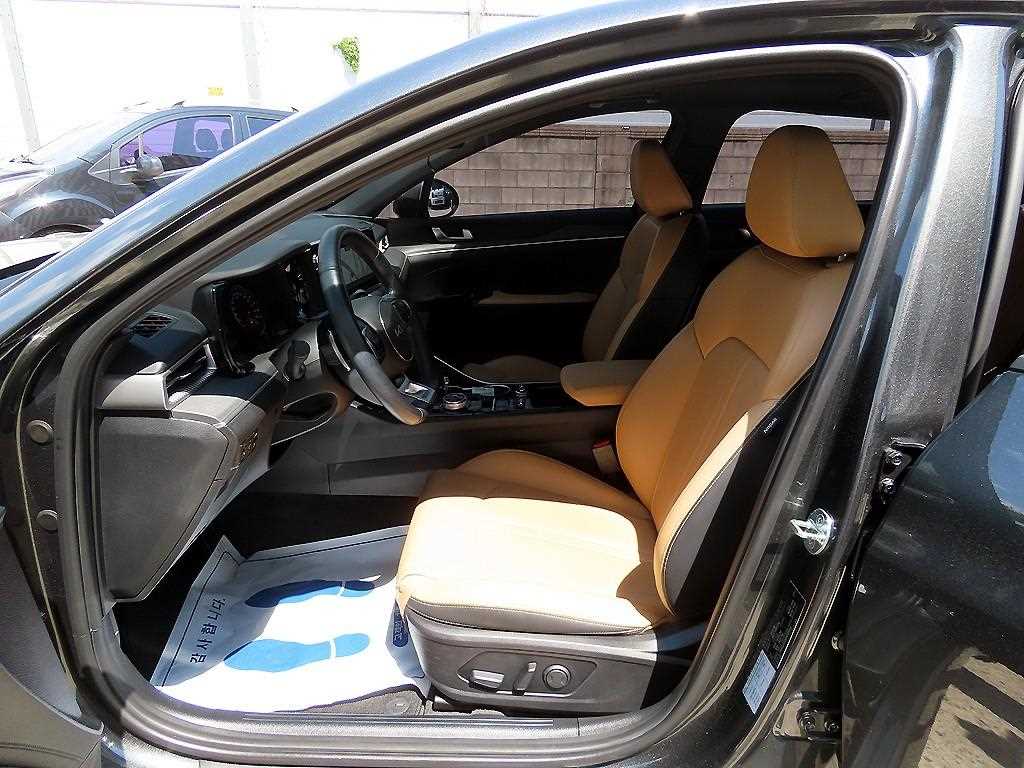 KIA K5 - Vista 5